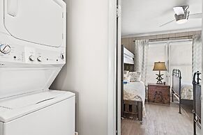 758 Estero Blvd. Villa A