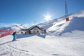 Fiocco Di Neve Ski in- Ski out Mt.10