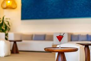 Royal Marina Suites Boutique Hotel