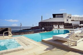 Royal Marina Suites Boutique Hotel