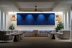 Royal Marina Suites Boutique Hotel