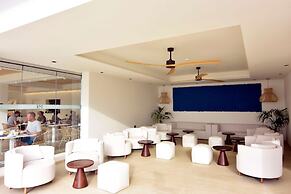 Royal Marina Suites Boutique Hotel