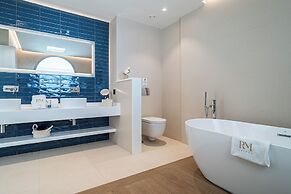 Royal Marina Suites Boutique Hotel