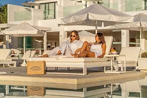 Royal Marina Suites Boutique Hotel