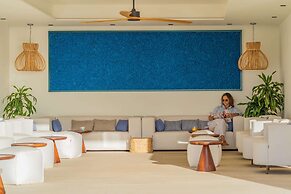 Royal Marina Suites Boutique Hotel