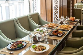 Dream International Hotel