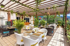 Dream International Hotel