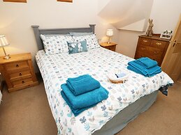 Robin Cottage - 2 The Meadows