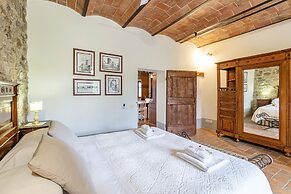 Podere Sant'alberto With Pool