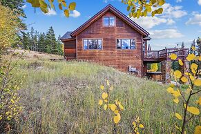 Rounds Retreat 4 Bedroom Home by RedAwning