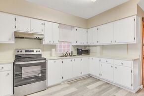 Spacious 3BR Home near Downtown, Oakland & East Liberty! Max 15 nights