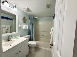 Coquina Cottage 2 Bedroom Cottage by RedAwning