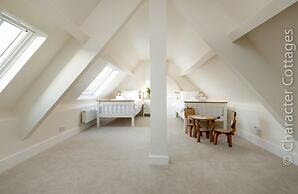 Wall Cottage