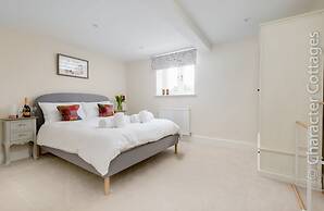 Wall Cottage