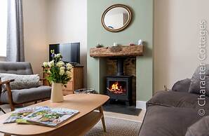 Wall Cottage