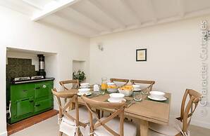 Holly Cottage