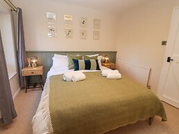 Royal Oak Cottage