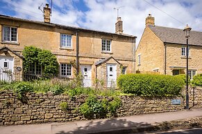 Royal Oak Cottage