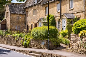 Royal Oak Cottage
