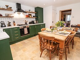 Royal Oak Cottage