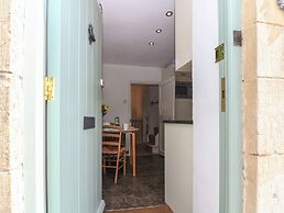 Red Fawn Cottage