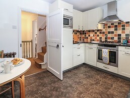 Red Fawn Cottage