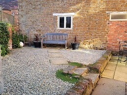 Honeysuckle Cottage