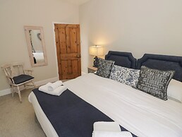 Jackdaw Cottage