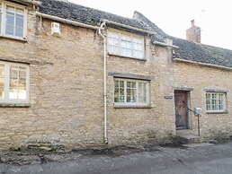 Holly Cottage