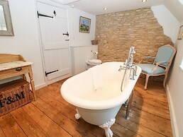 Holly Cottage