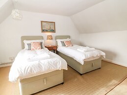 Holly Cottage