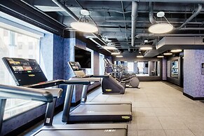 The National, Autograph Collection