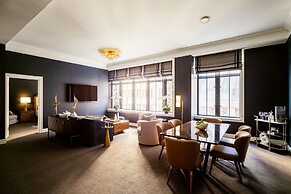 The National, Autograph Collection