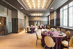 The National, Autograph Collection