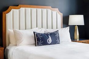 The National, Autograph Collection