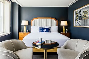 The National, Autograph Collection