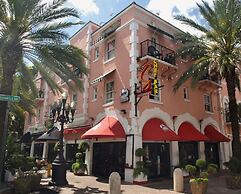 Beachfront 4 Room Ocean Drive Deluxe Suite