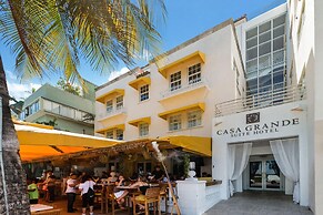 Beachfront 4 Room Ocean Drive Deluxe Suite