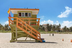 Beachfront 4 Room Ocean Drive Deluxe Suite