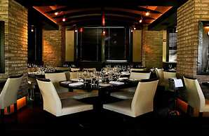 Beachfront 4 Room Ocean Drive Deluxe Suite