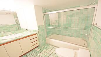 Beachfront 4 Room Ocean Drive Deluxe Suite