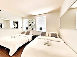 Beachfront 4 Room Ocean Drive Deluxe Suite