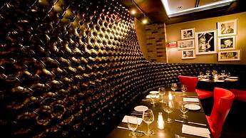 Beachfront 4 Room Ocean Drive Deluxe Suite