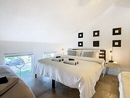 14 Room Golf Tennis Villa