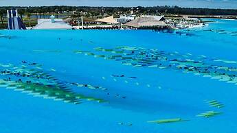 14 Room Golf Tennis Villa