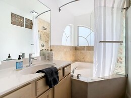 14 Room Golf Tennis Villa