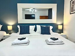 14 Room Golf Tennis Villa