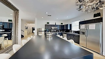 14 Room Golf Tennis Villa