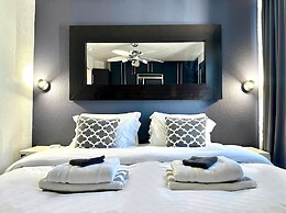 14 Room Golf Tennis Villa