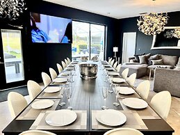 14 Room Golf Tennis Villa